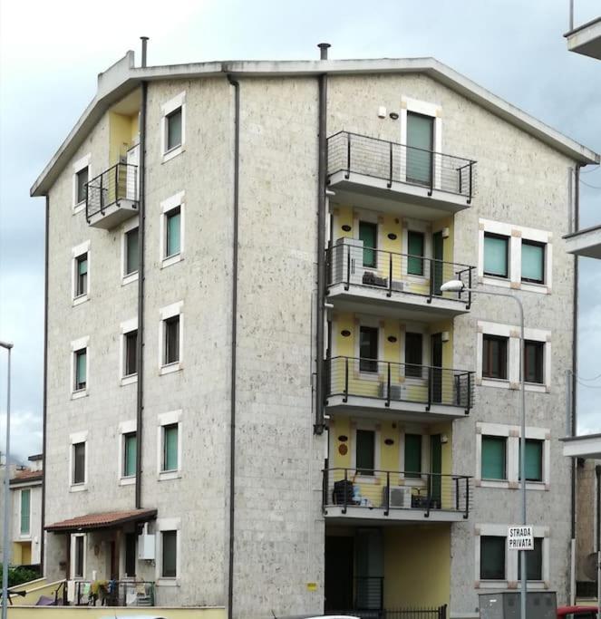 La Casa Smart Zona Stadio Terni Luaran gambar